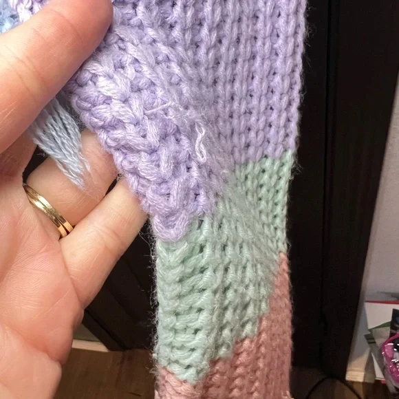 Storia Pink and Purple Knit Sweater - Picture 5 of 6